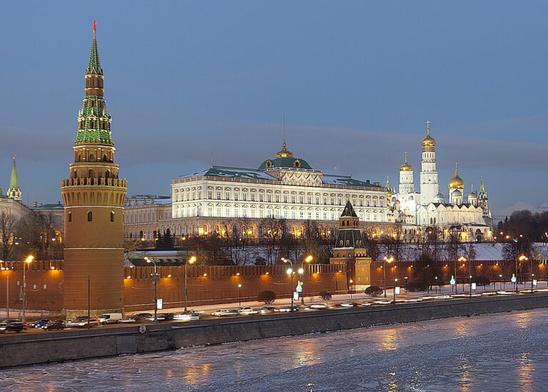 1024px-Kremlin_Moscow.jpg