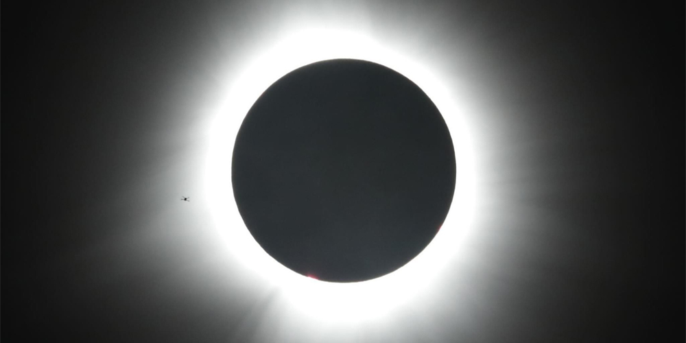 Eclipse-with-outreach-1000x500.jpg